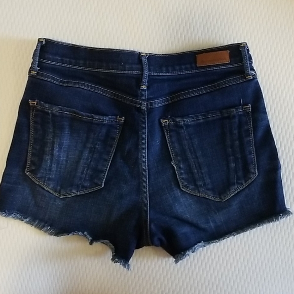 Shorts - Picture 2 of 2